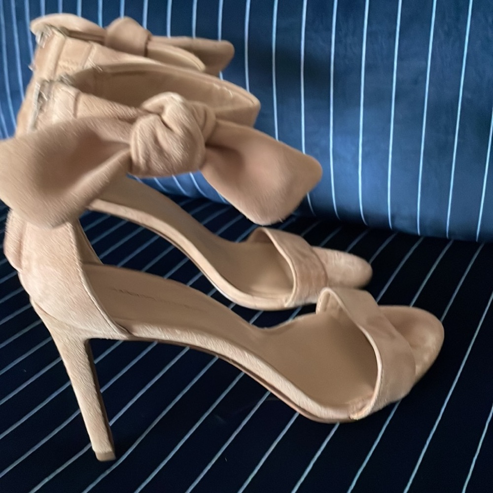 Sandals - Picture 2 of 4